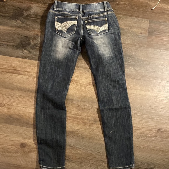 Ripped Jeans - Picture 3 of 3